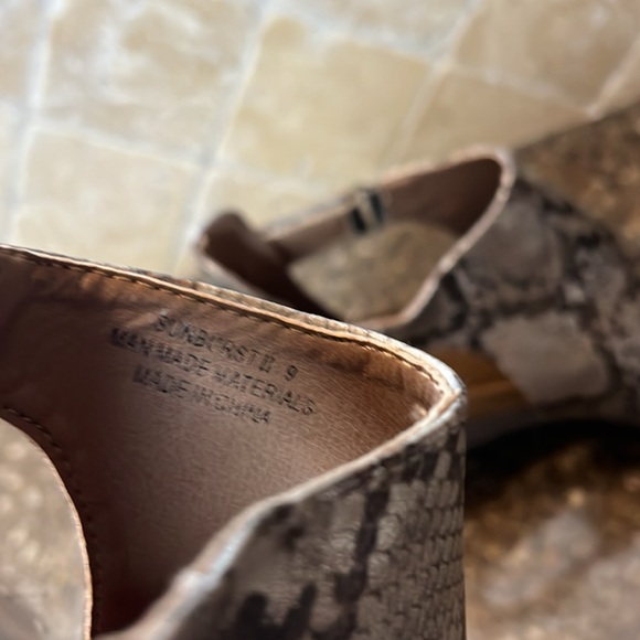 Corkys Boutique Wedge - Picture 5 of 7